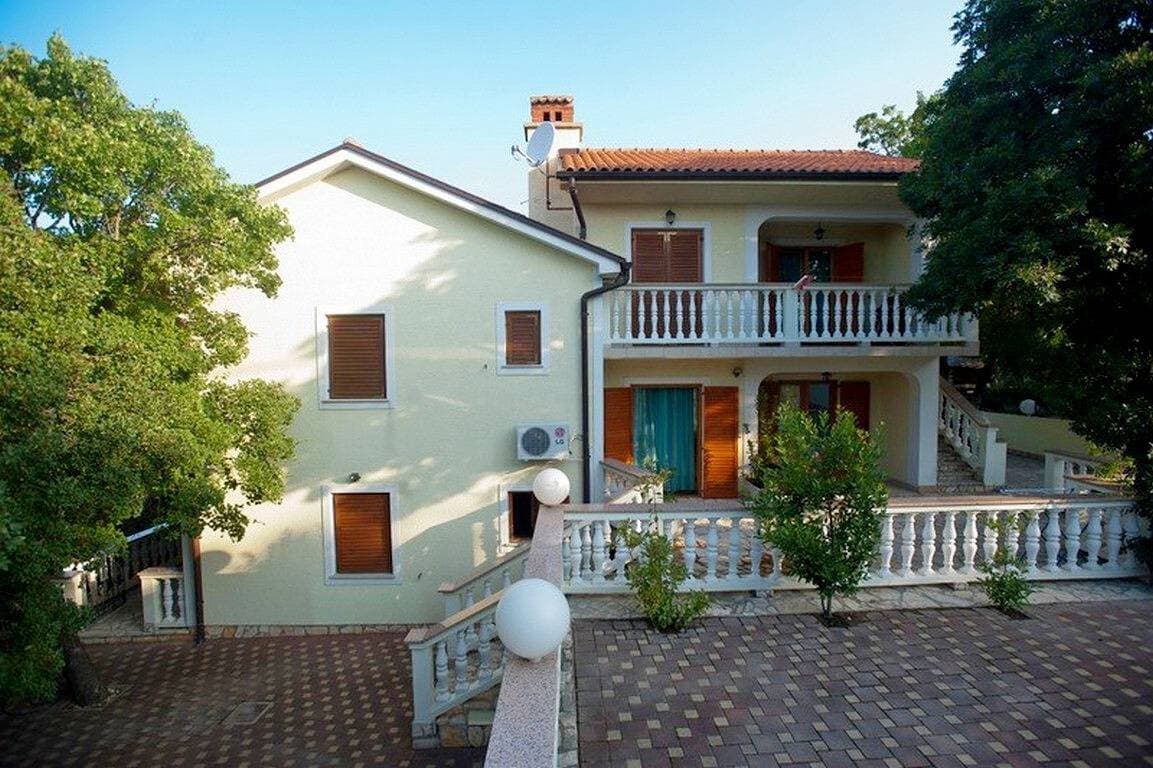Foto 13 von 28: Apartman s terasom