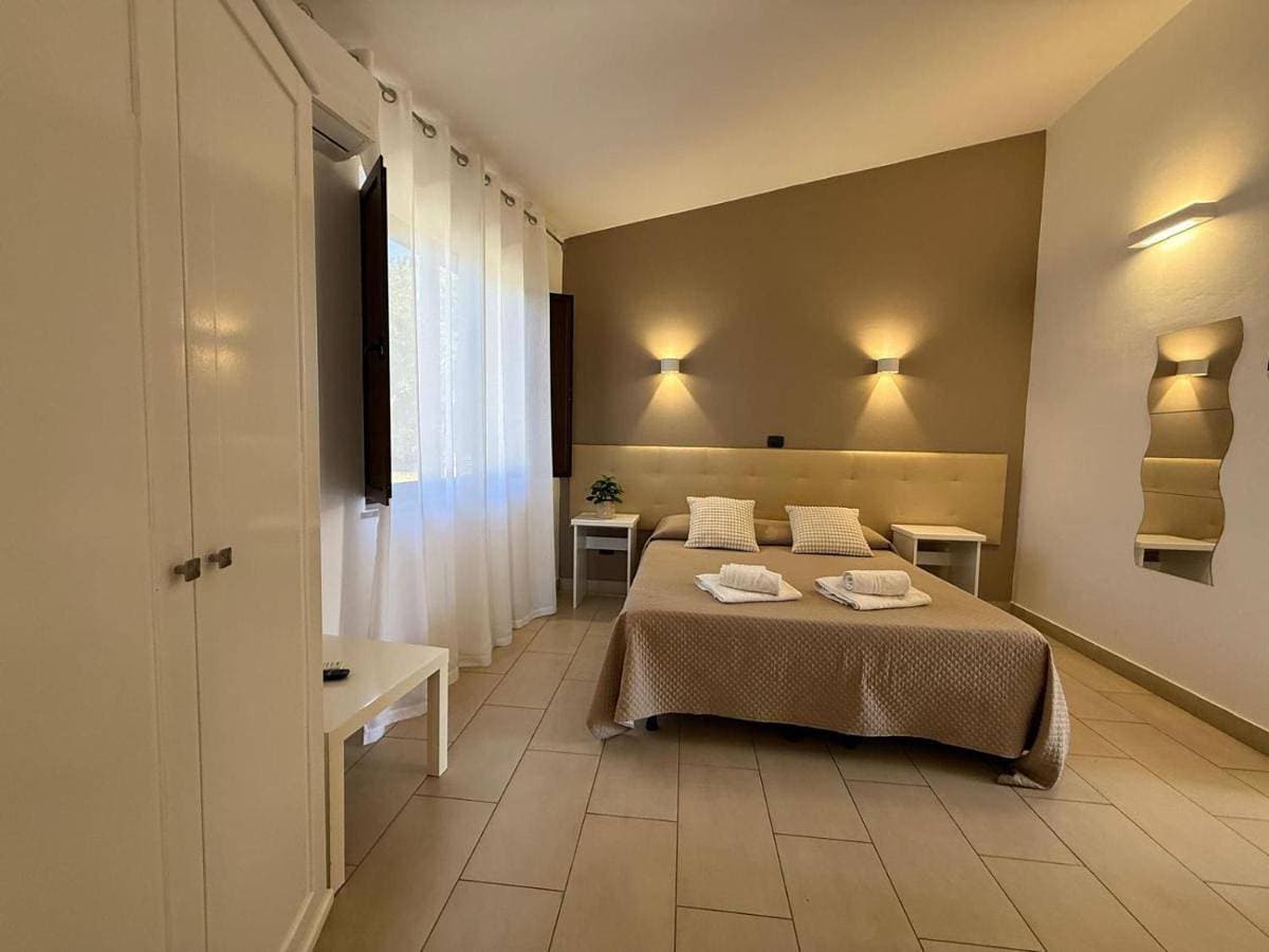Foto 5 von 15: Double Room with Private Bathroom