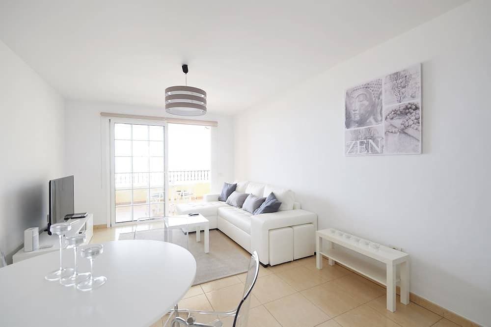 Foto 13 von 30: Meerblick !!! Moderne Wohnung in Strandnähe mit einem schönen großen Pool!
