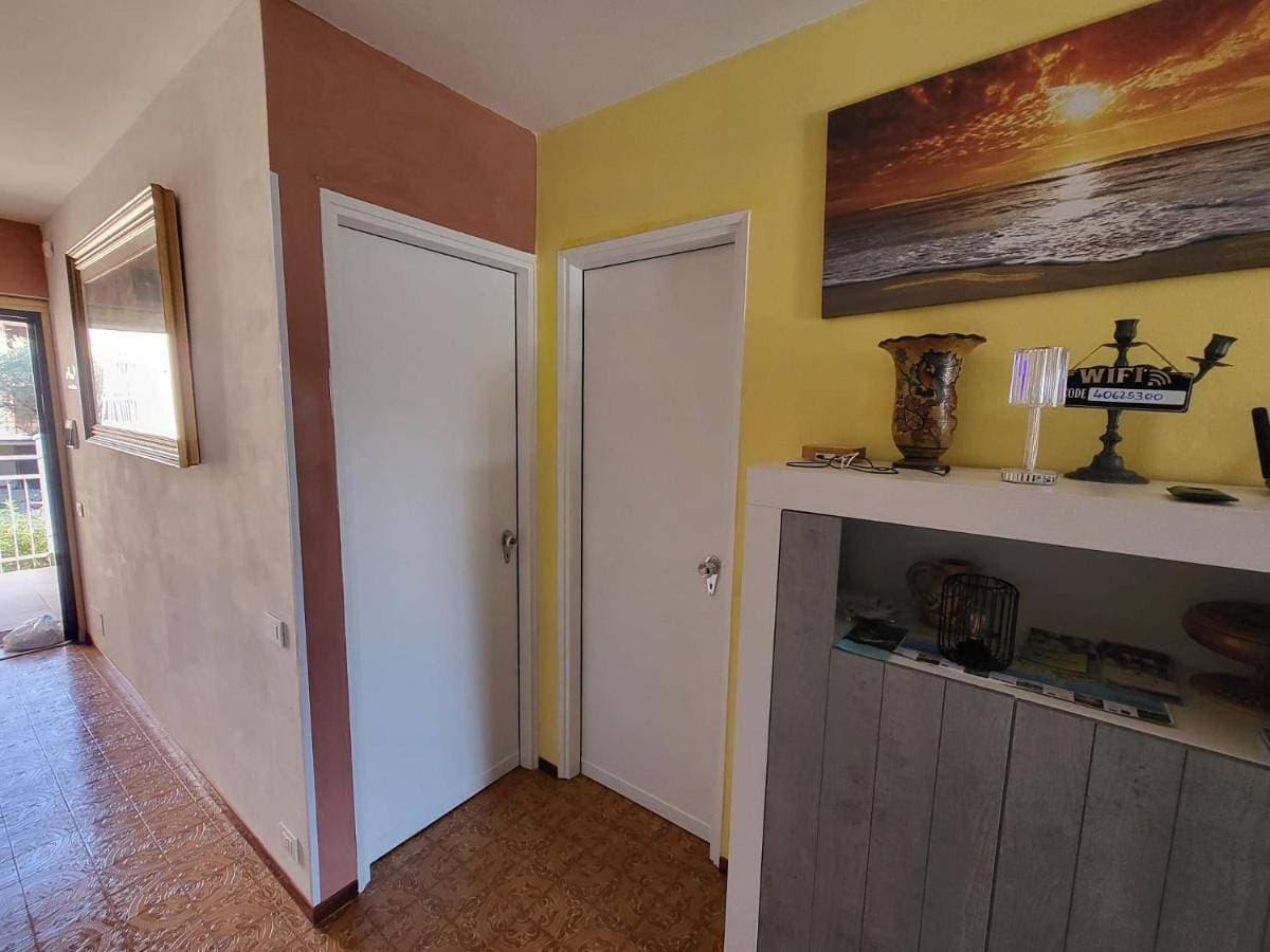 Foto 4 von 61: One-Bedroom Apartment