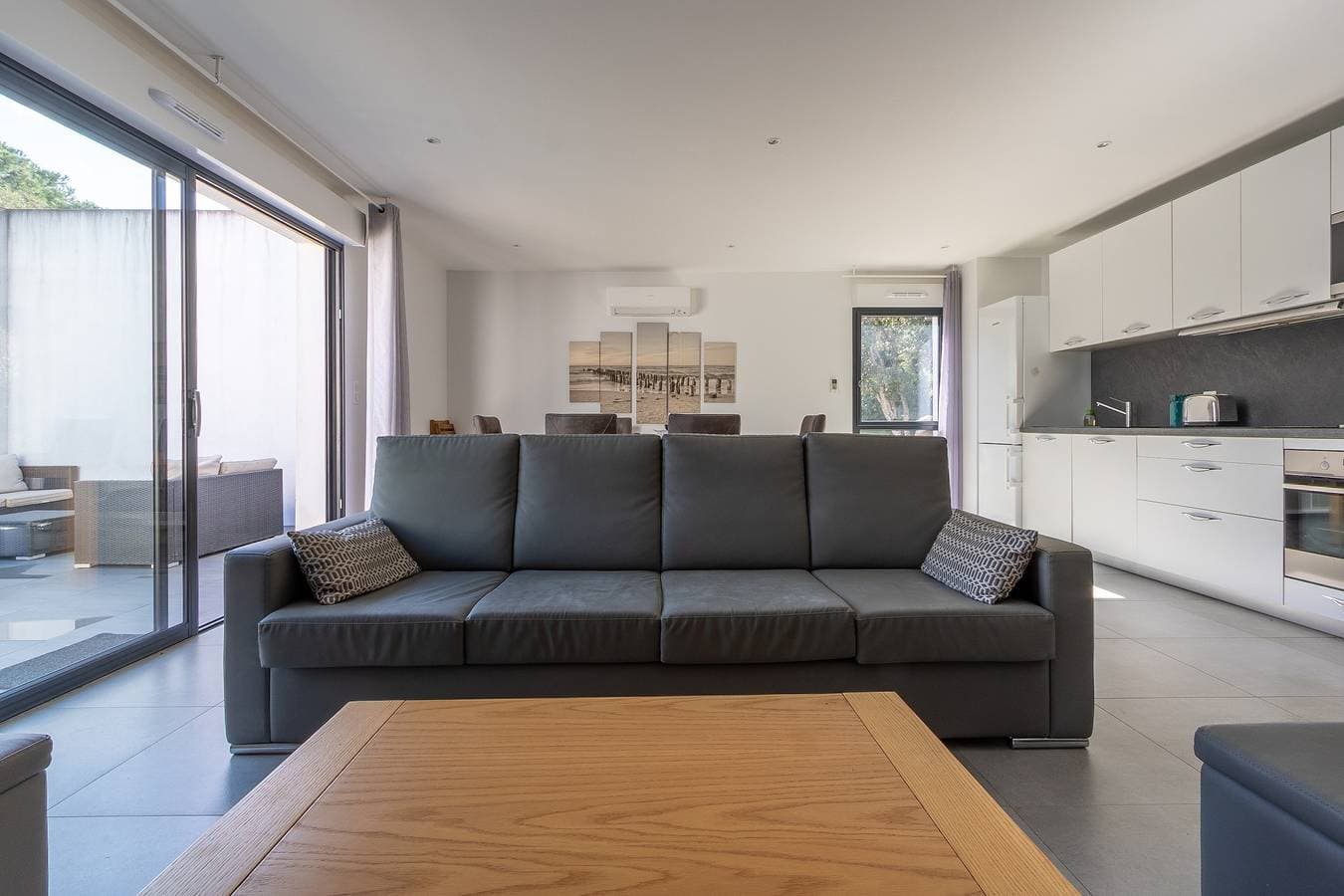 Foto 13 von 19: Ferienwohnung für 8 Personen mit Terrasse