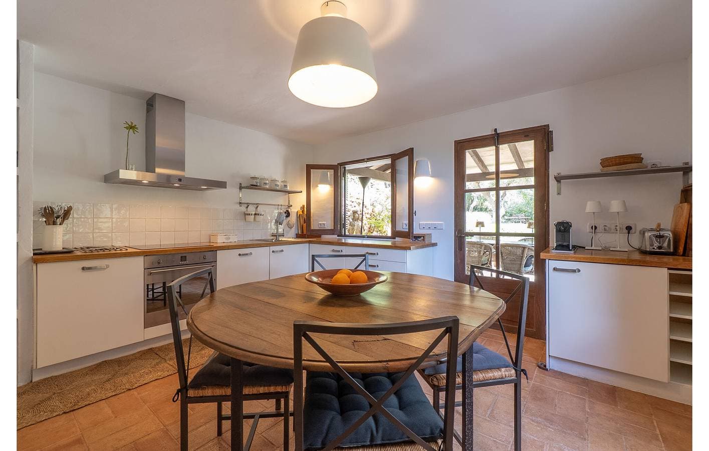 Foto 6 von 29: Appartement mit Meerblick, Pool, Terrasse und Grill - 400m zur Cala d'Estellencs
