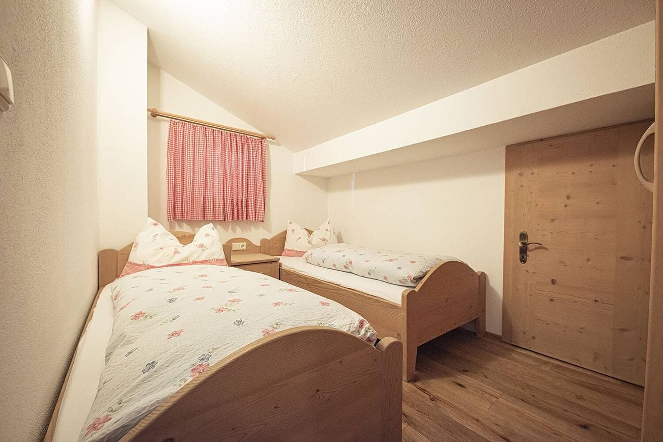 Foto 9 von 10: Ferienwohnung "Edelweiss" mit Bergblick, privater Terrasse und WLAN
