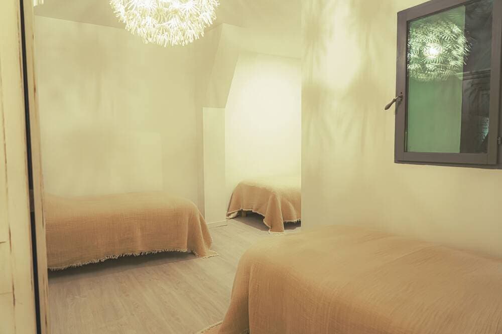 Foto 6 von 30: Charming House in Laon• Indoor pool