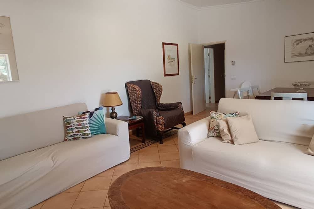 Foto 8 von 15: Villa with 3 bedrooms, 3 bathrooms, ac, wifi. Parking.