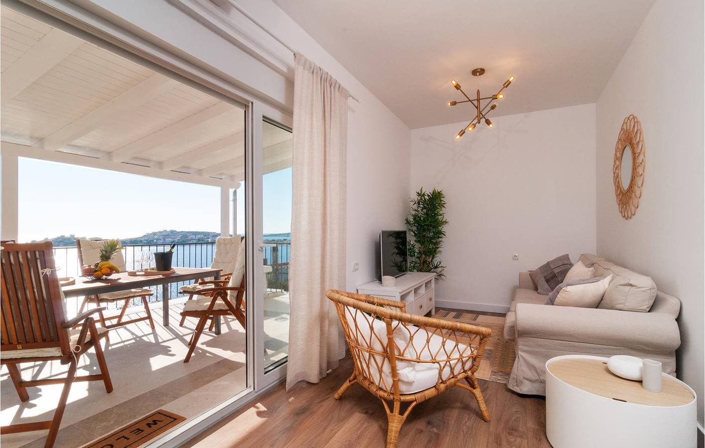 Foto 8 von 59: Gemütliche 2-Zimmer-Wohnung mit Pool und Terrasse, 100 m von der Küste entfernt