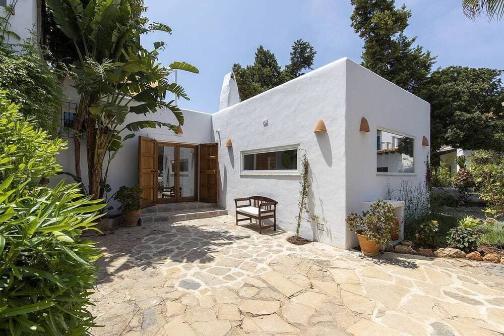 Foto 13 von 30: Exklusive Meerblick-Villa mit Pool 16 Gäste - Luxuriöse Lage - Strände fußläufig