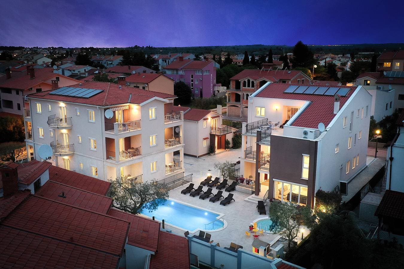 Foto 11 von 34: Ferienwohnung für 3 Personen mit Pool