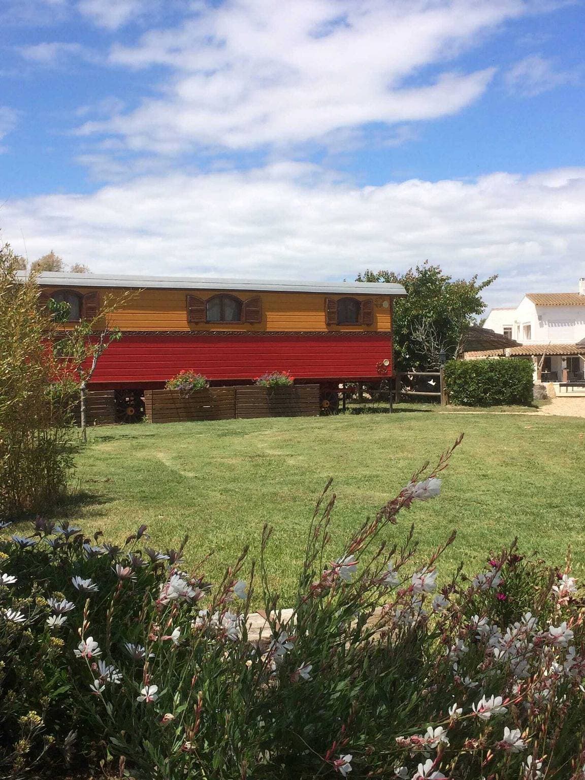 Foto 5 von 19: Gemütliches Bungalow in Saintes-Maries-de-la-Mer mit Pool
