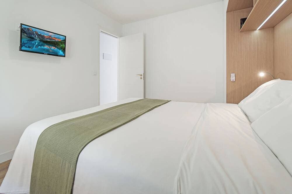 Foto 5 von 30: Renoviert, gut gelegen und mit großem Pool