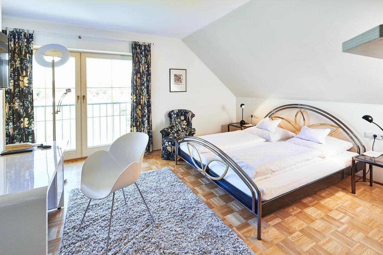 Foto 4 von 12: Comfort Double Room with Garden View
