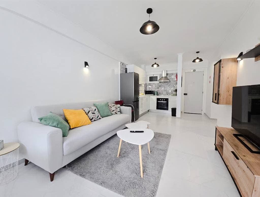 Gemütliche Flughafenwohnung 1