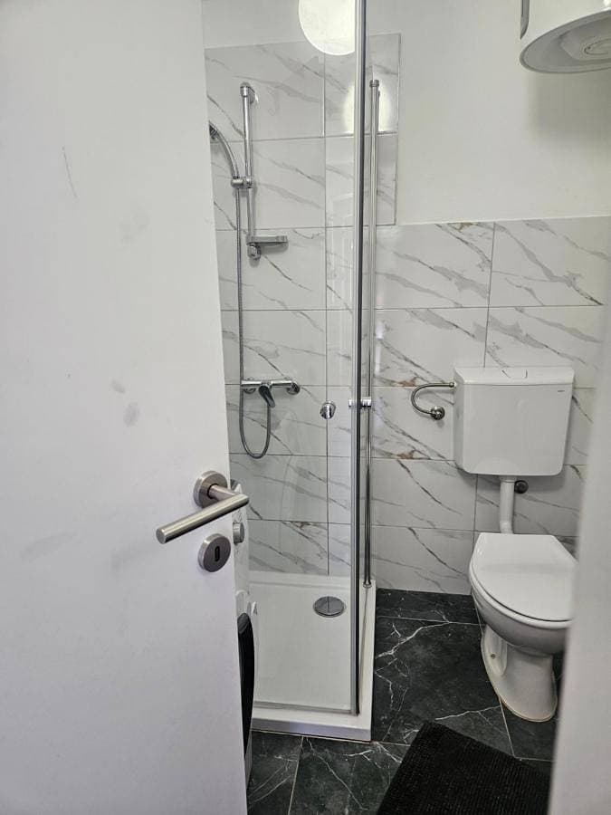 Foto 4 von 23: Two-Bedroom Apartment