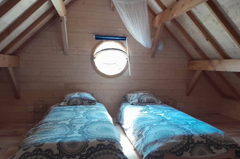Foto 2 von 30: Cabane d'Annie-Kabine-Komfort-Ensuite mit Bad-Bergblick