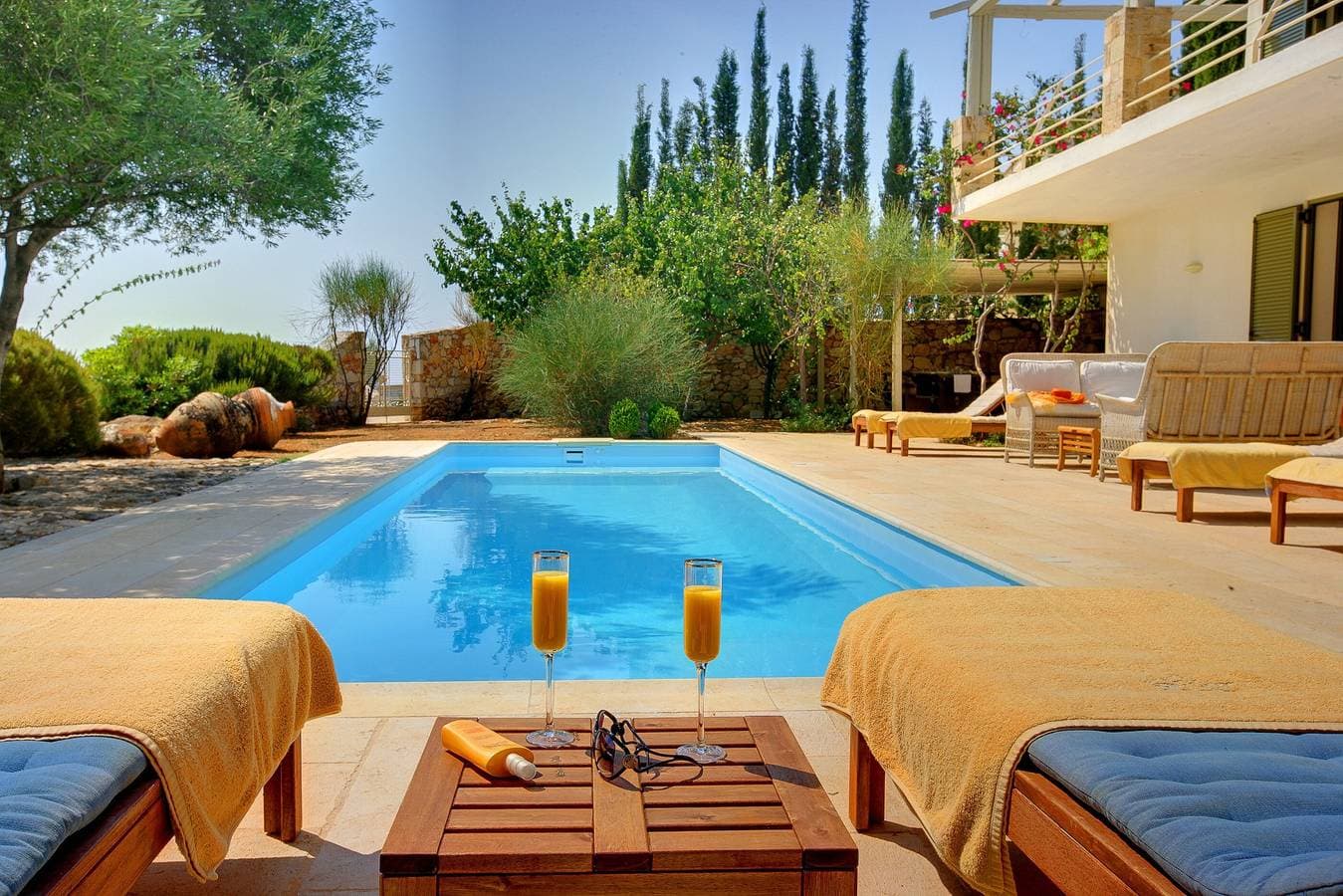 Villa Telina Ideales Resort 1