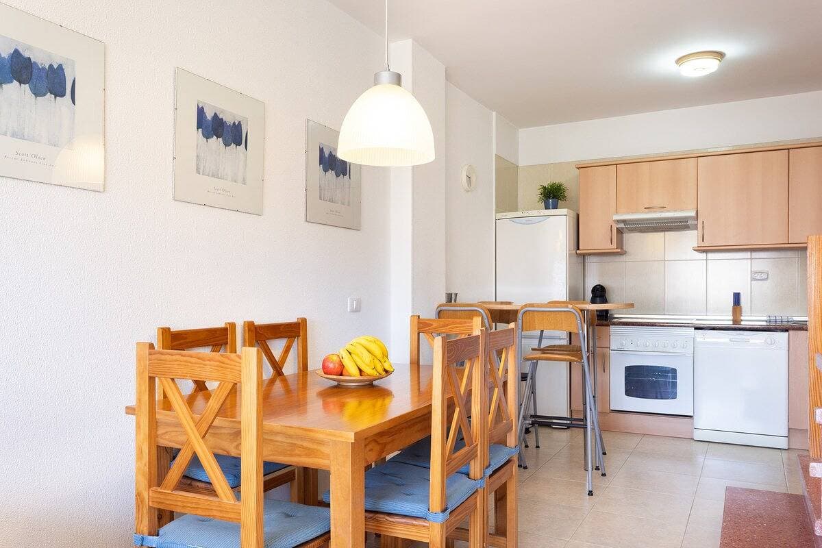Foto 9 von 39: Ferienwohnung für 4 Personen mit Terrasse