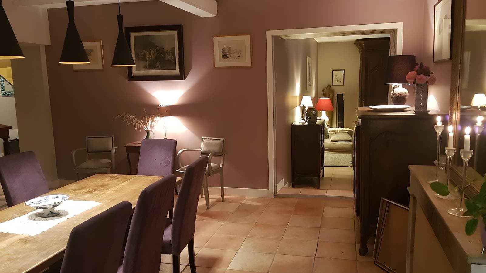 Foto 6 von 17: Gästezimmer De La Vaine mit privater Terrasse, Garten und WLAN