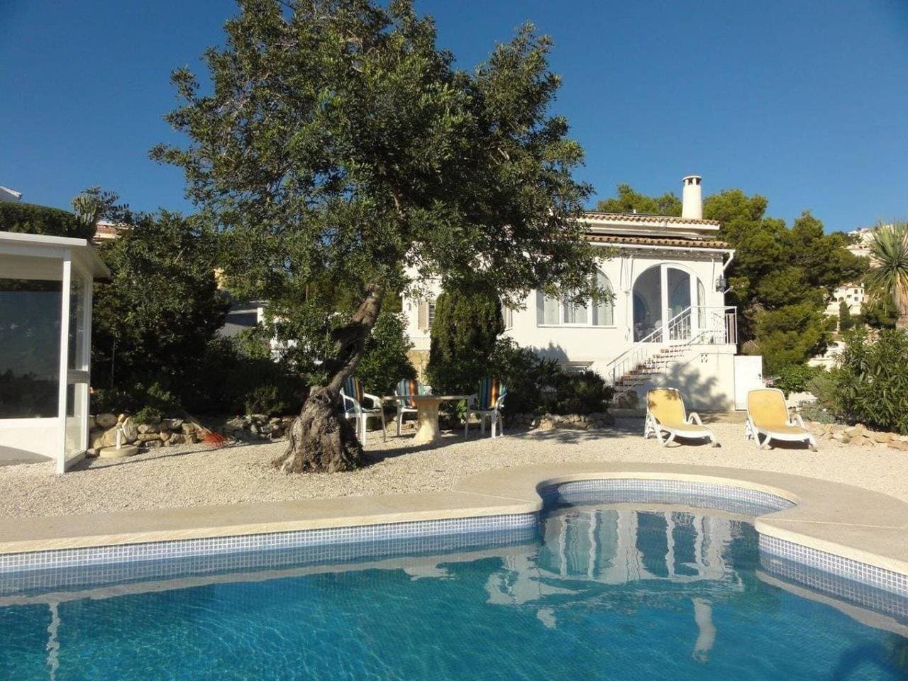 Foto 2 von 16: Ferienhaus in Benissa mit Schwimmbecken