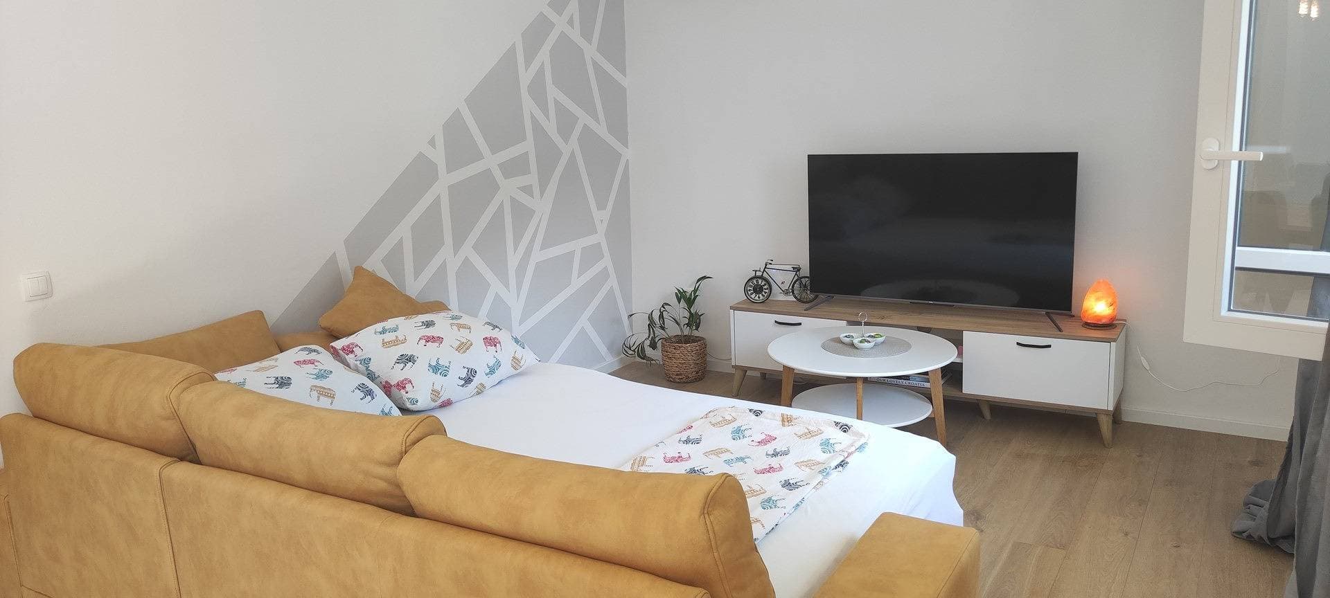 Foto 2 von 12: Ferienwohnung für 4 Personen mit Seeblick