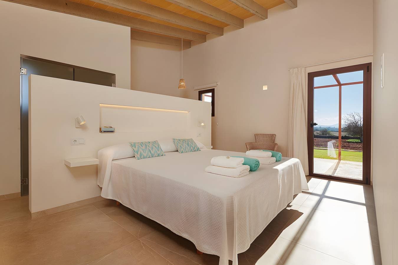 Foto 9 von 18: Landhaus 'Son Rossinyol Nou - Ses Figueretes' mit Bergblick, privatem Pool & WLAN