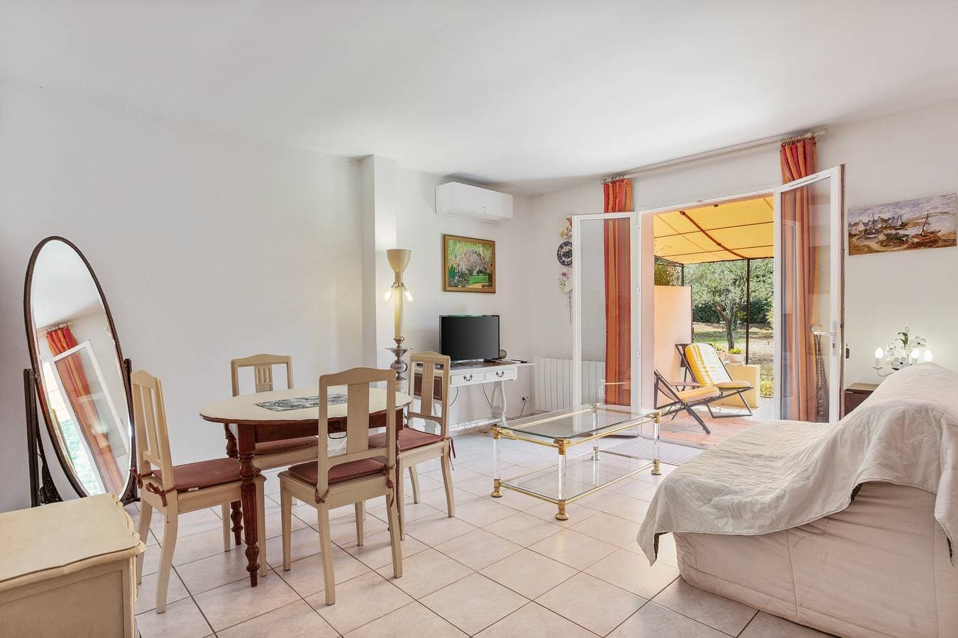 Foto 4 von 43: Le Petit Mas Callian – Charmantes 3-Sterne-Ferienhaus mit Pool und großem Garten