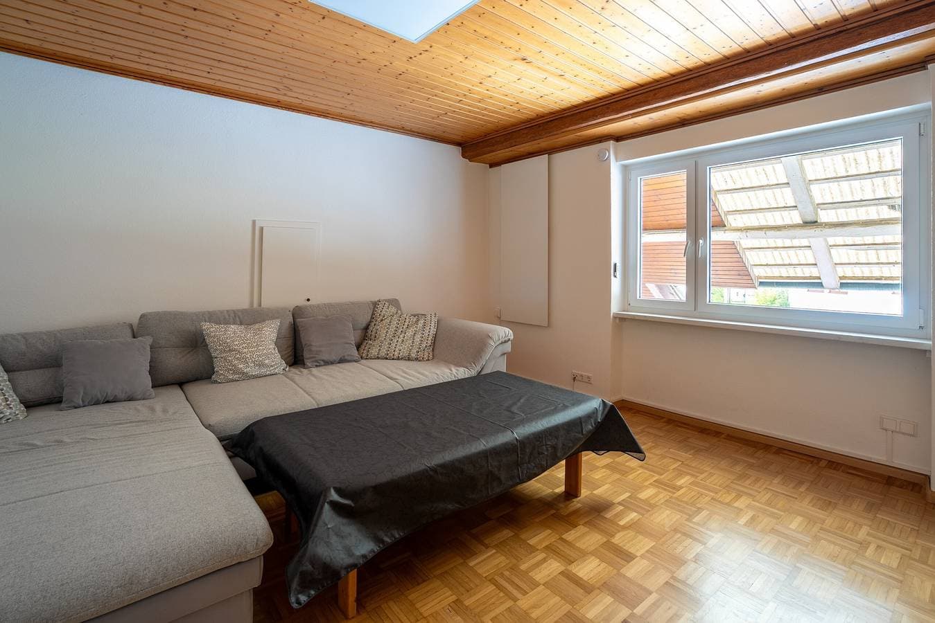 Foto 3 von 27: Apartment 'Agnes' mit Gemeinschaftspool, privater Terrasse und WLAN