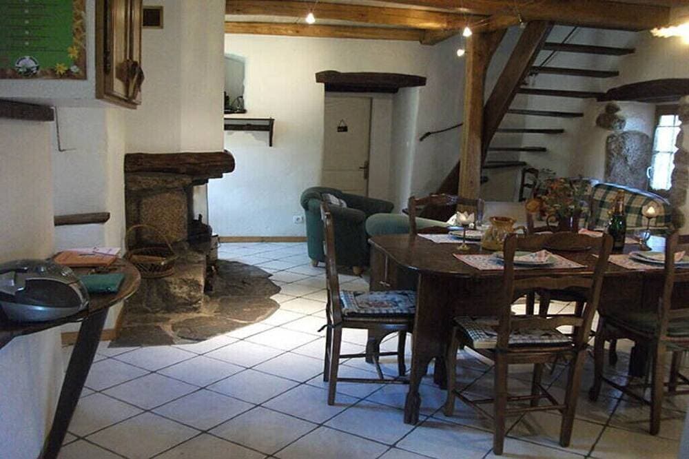 Foto 9 von 13: --- \"Bauernhaus\" Mas de la Font des Roches ----