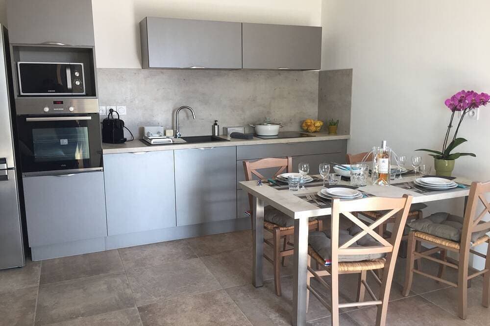 Foto 10 von 25: T2 neue ruhige große Terrasse Panoramablick auf Meer und Berge 1 Haustier erlaubt
