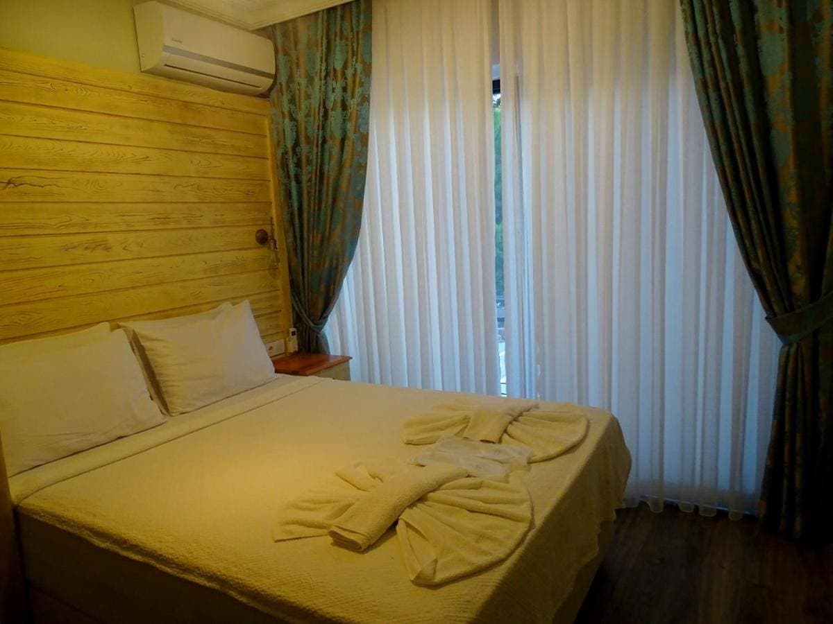 Foto 5 von 9: Double Room with Balcony and Sea View