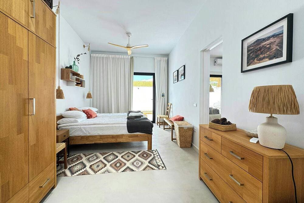 Foto 2 von 30: Designhaus mit Whirlpool und Swimmingpool auf Lanzarote