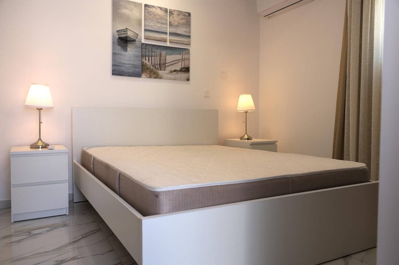 Foto 4 von 13: Musan Boutique Seaview / Nissi Ave / Fast WiFi