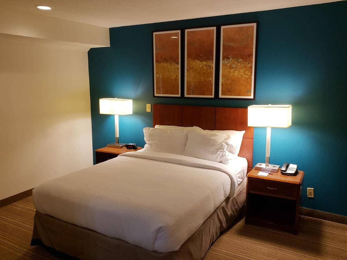 Foto 2 von 5: Tysons Corner Suites, A Baymont by Wyndham