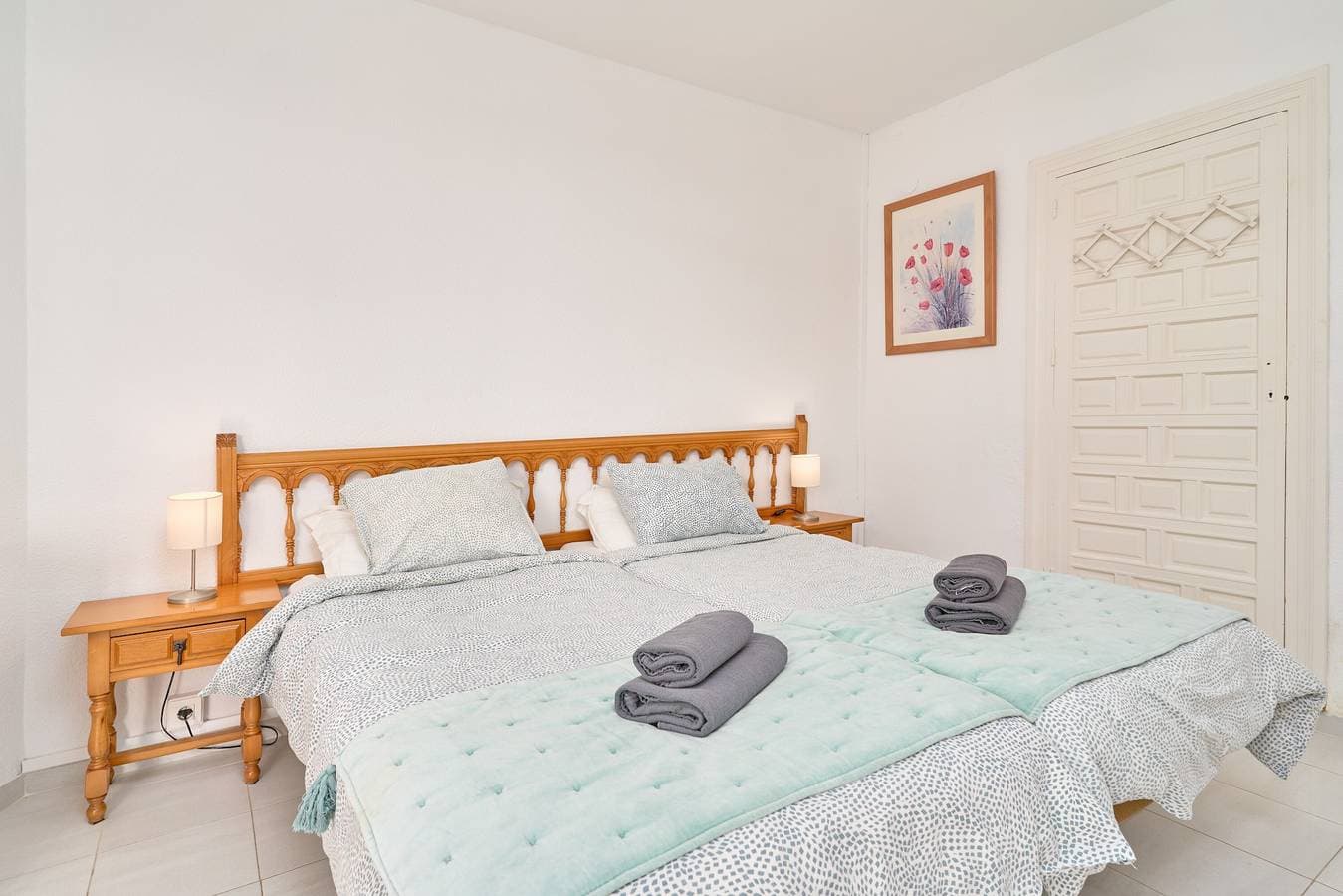 Foto 12 von 30: Große 1-Bett Ferienwohnung mit gemeinschaftlich genutztem Pool, Garten, Klimaanlage und WLAN