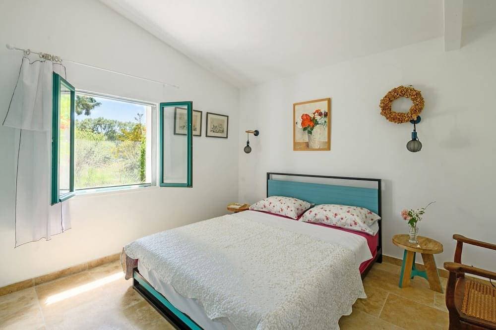 Foto 2 von 14: Ferienhaus-Mas de l'aube-Ensuite-Blick auf die Landschaft
