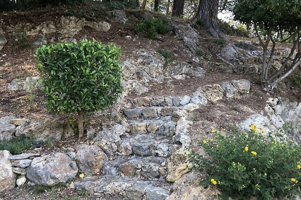 Foto 8 von 30: Exceptional And Rare, 15 km from Marseille, Be 3 km From Aubagne, Mas De Standing