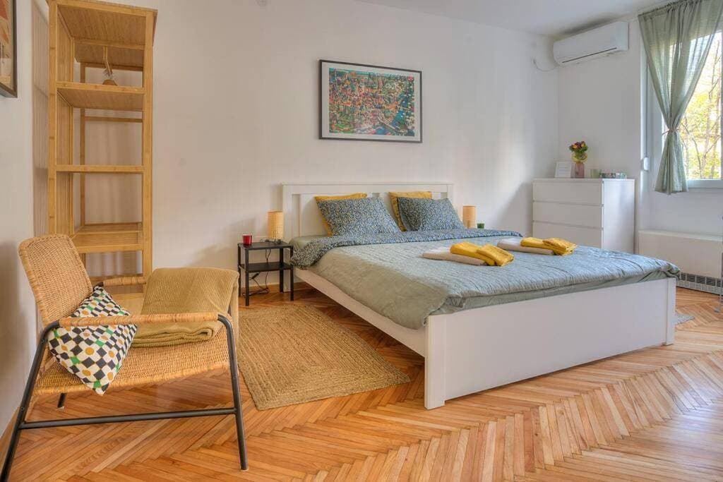 Foto 6 von 32: Studio Apartment