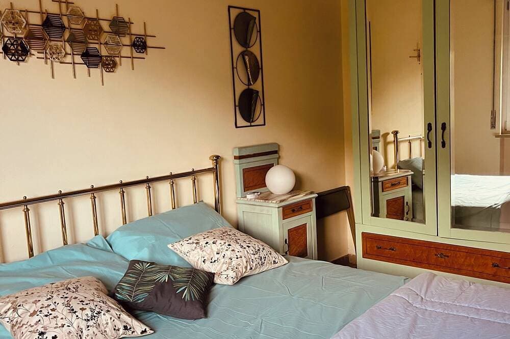 Foto 6 von 30: The Balcony on the Garda chic apartment 130 sqm. Elegant residence overlooking the lake.