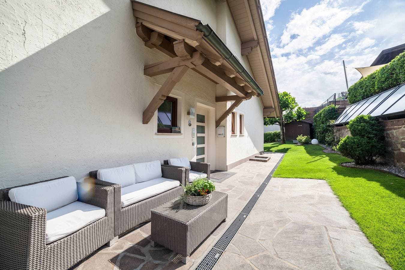 Foto 4 von 26: Ferienwohnung 'Mignon B' mit Bergblick, Gemeinschaftsgarten und WLAN