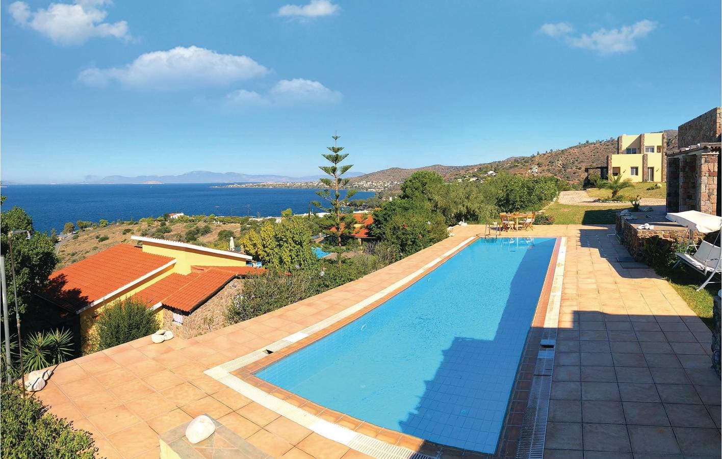 Foto 4 von 32: Apartment am Strand mit Pool, WLAN und Parkplatz – 2 km vom Strand Kleidi entfernt