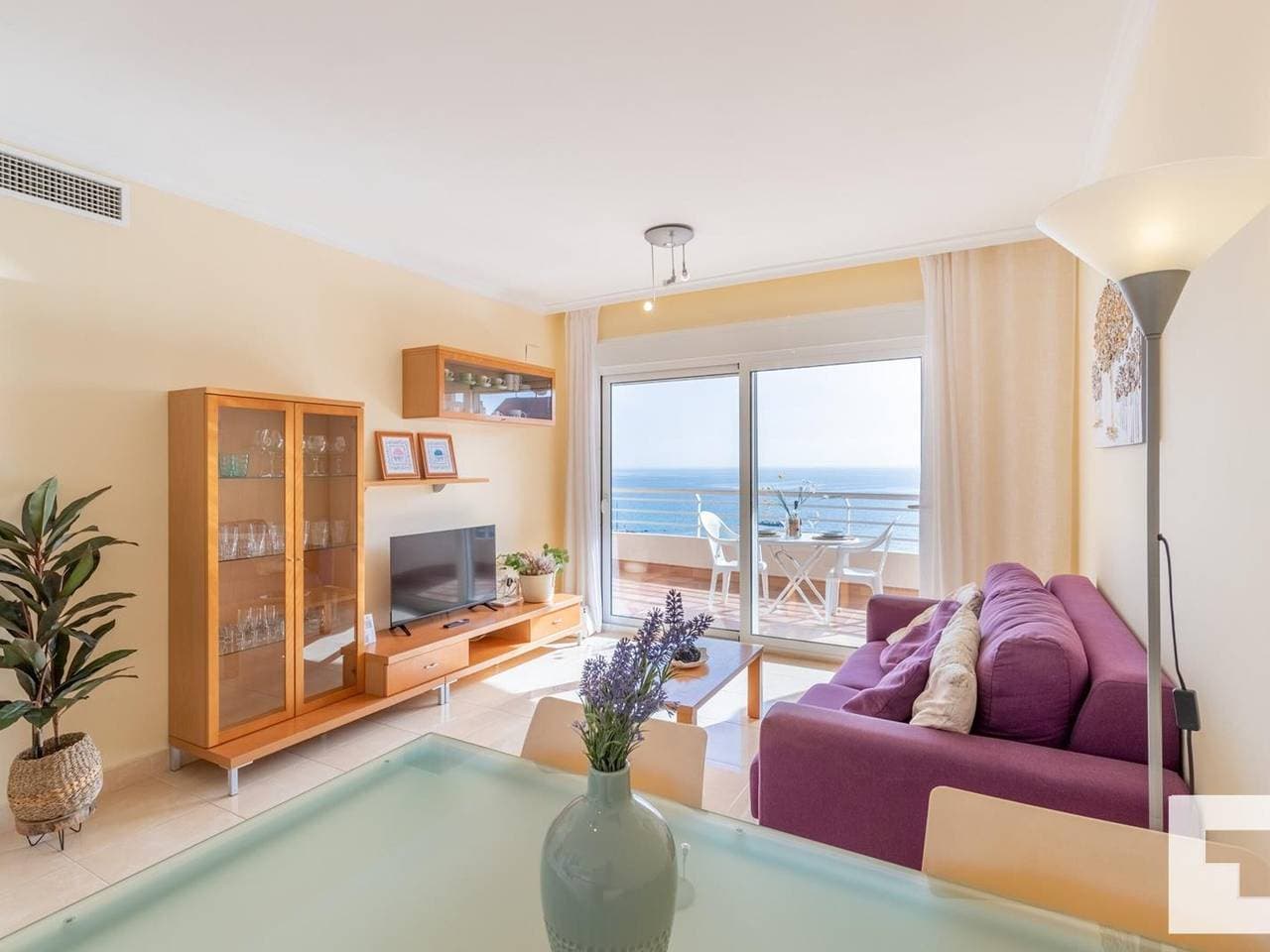 Foto 3 von 27: Apartment mit Pool, WLAN und Klimaanlage 25m vom Strand in Calpe