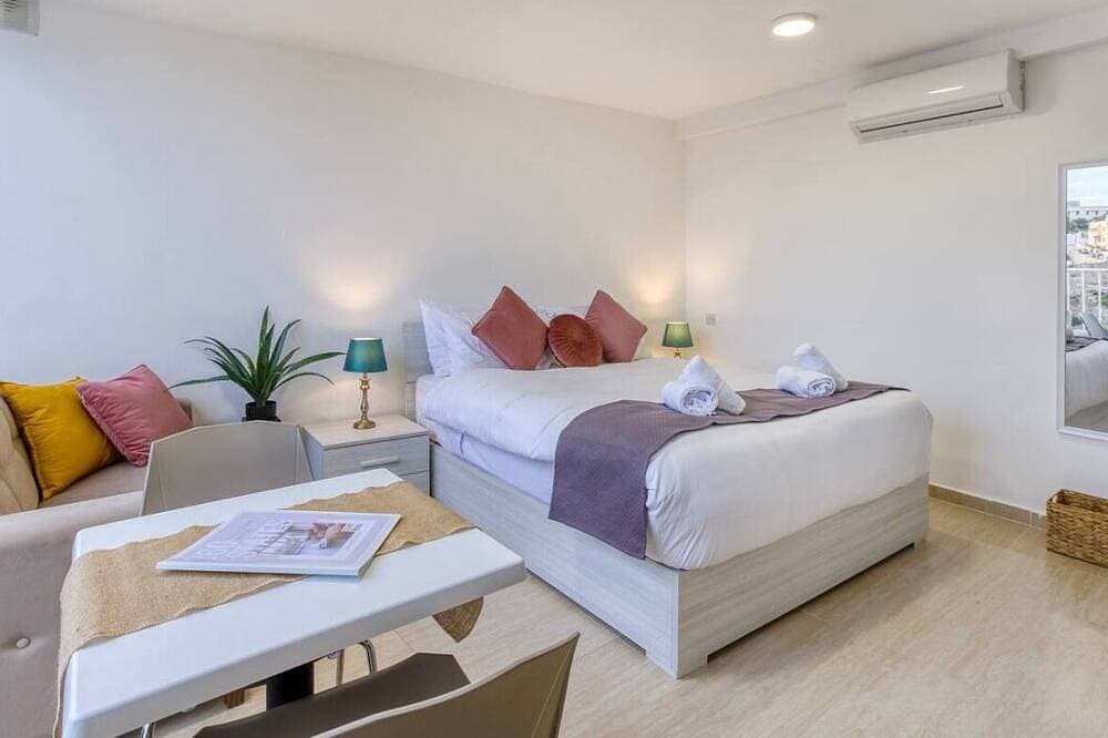 Foto 6 von 30: A lovely, studio penthouse with private balcony