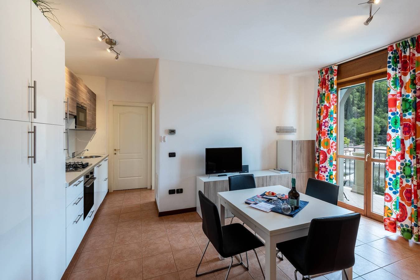 Foto 8 von 23: Ferienwohnung 'Margherita' mit Gemeinschaftspool, Wi-Fi und Klimaanlage