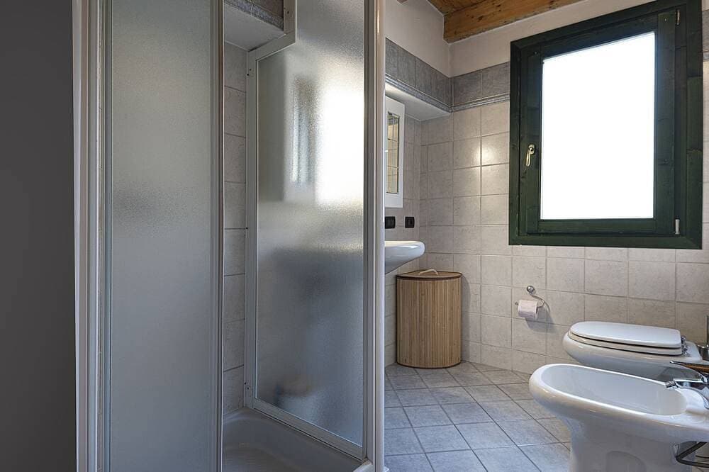 Foto 7 von 27: Eden View - Zwei Schlafzimmer Wohnung, Schläft 6