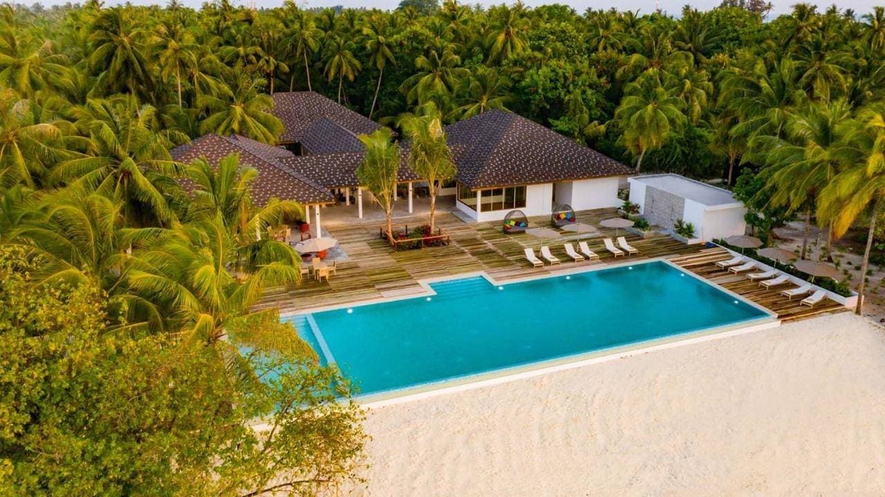 Fiyavalhu Maldives 1