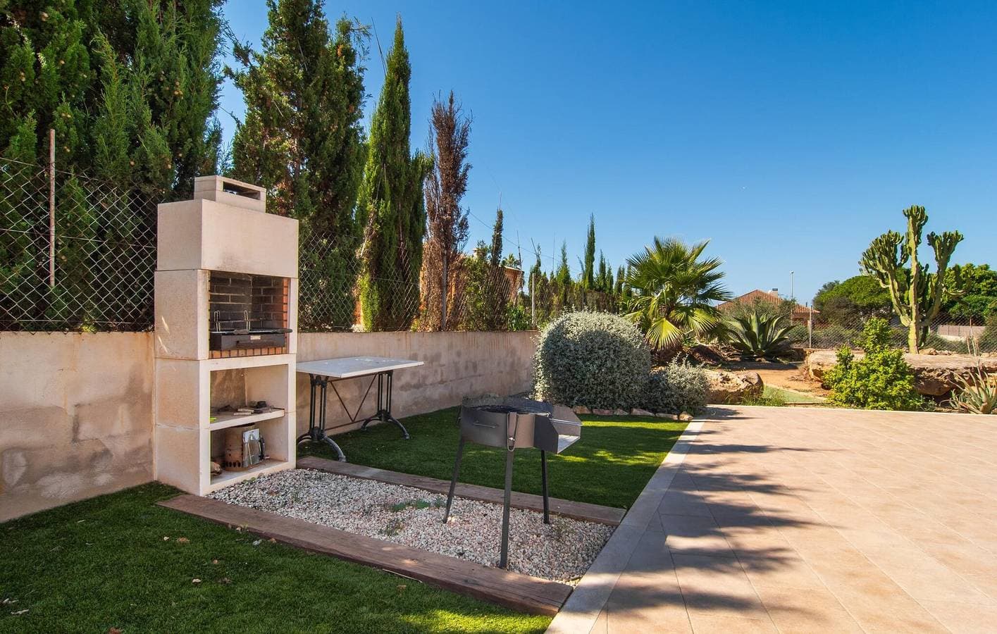 Foto 7 von 46: Appartement mit Meerblick, Pool, Terrasse und Grill - in der Nähe von Strand und Restaurants