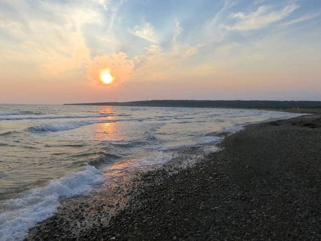 Foto 5 von 19: Sunsets, barbecue`s and sandy beach - Cabaneaux 4