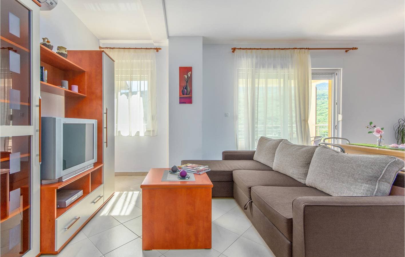 Foto 5 von 24: Charmantes Apartment mit Terrasse, WLAN und Parkplatz, 2,5 km vom Strand entfernt