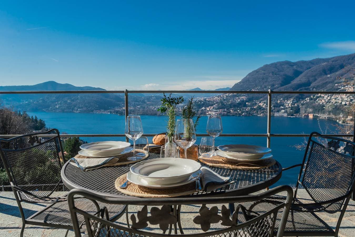 Villa Eugenia -Pool e Garden Retreat in Como lake 1