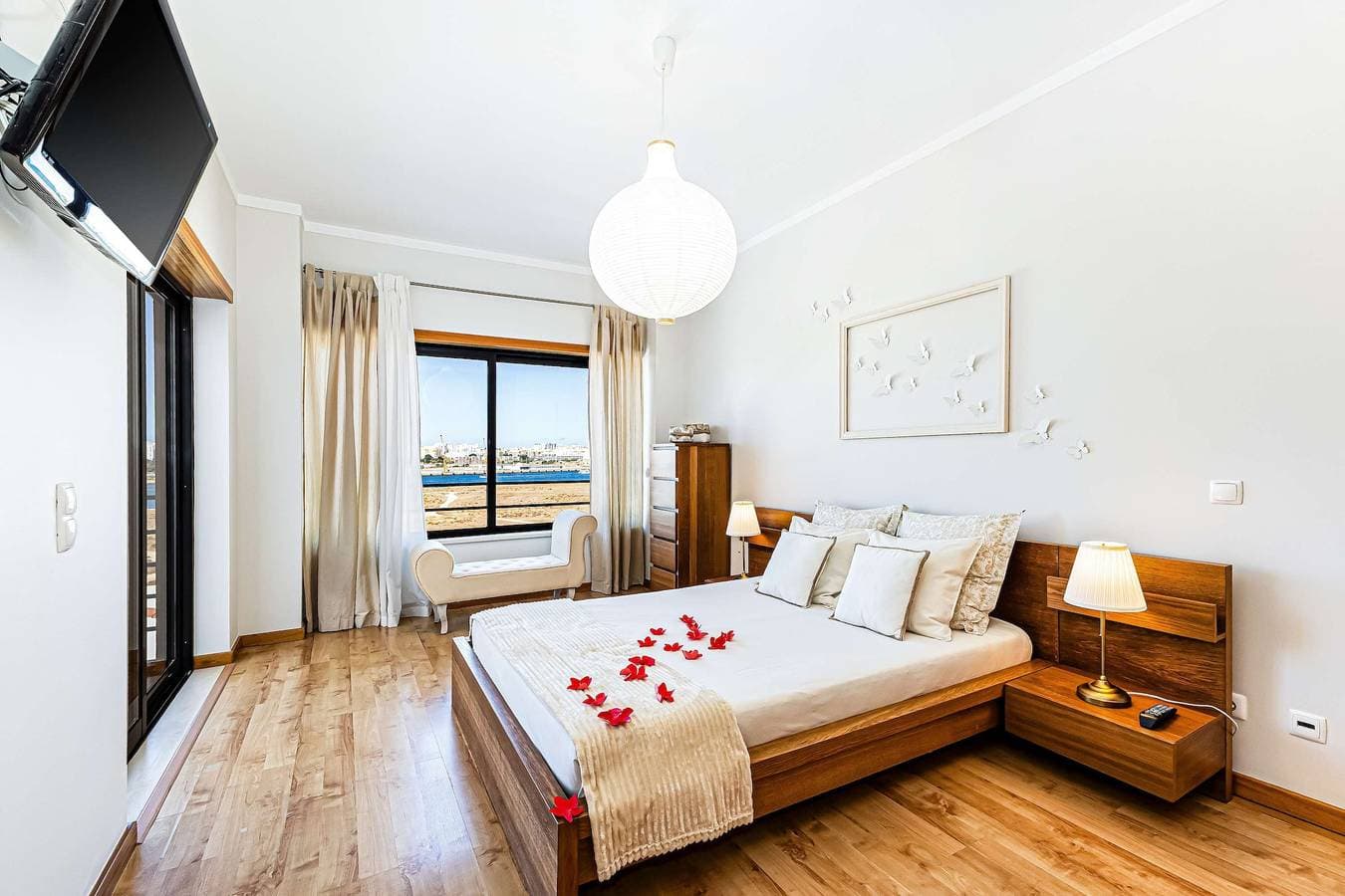 Foto 10 von 33: Ferienhaus für 8 Personen mit Pool