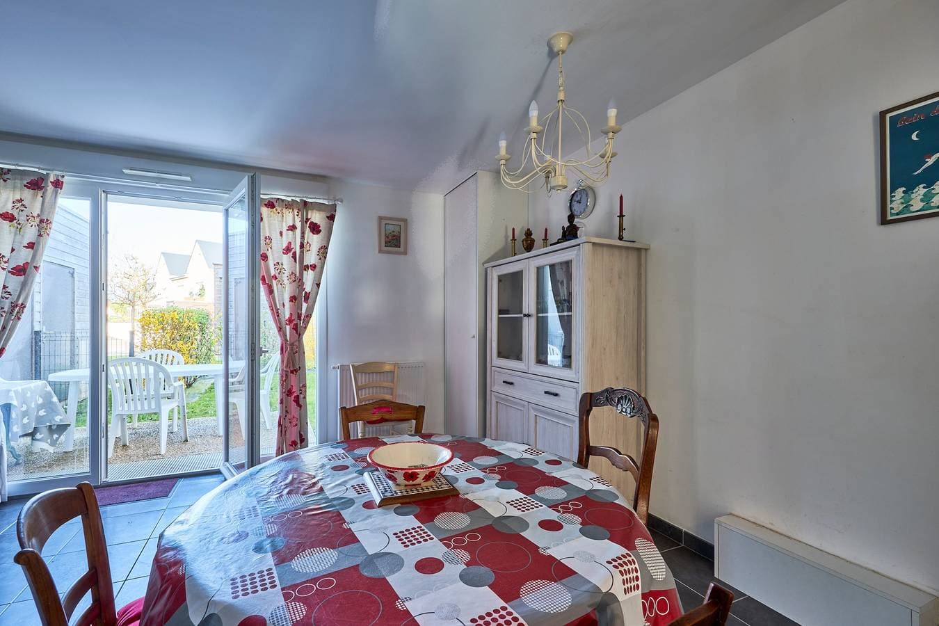 Foto 13 von 15: Ferienwohnung für 4 Personen mit Terrasse